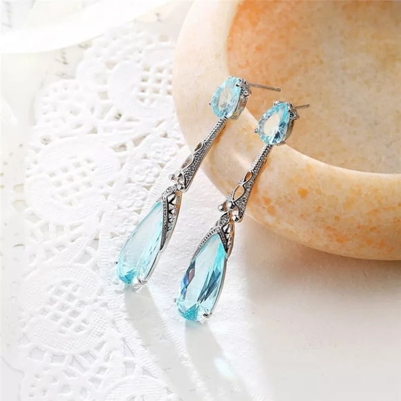 ♡Trendy Water Drop Blue CZ Stone Dangle Earrings♡ - Picture 5 of 6